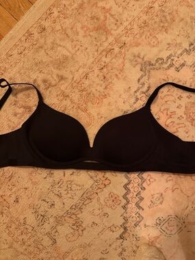 Smooth T-Shirt Underwire Bra in Black